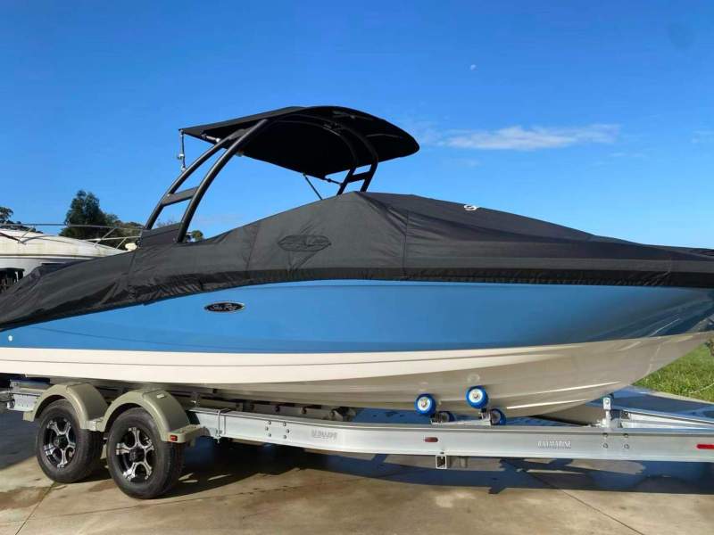 Sea Ray 210 SPX