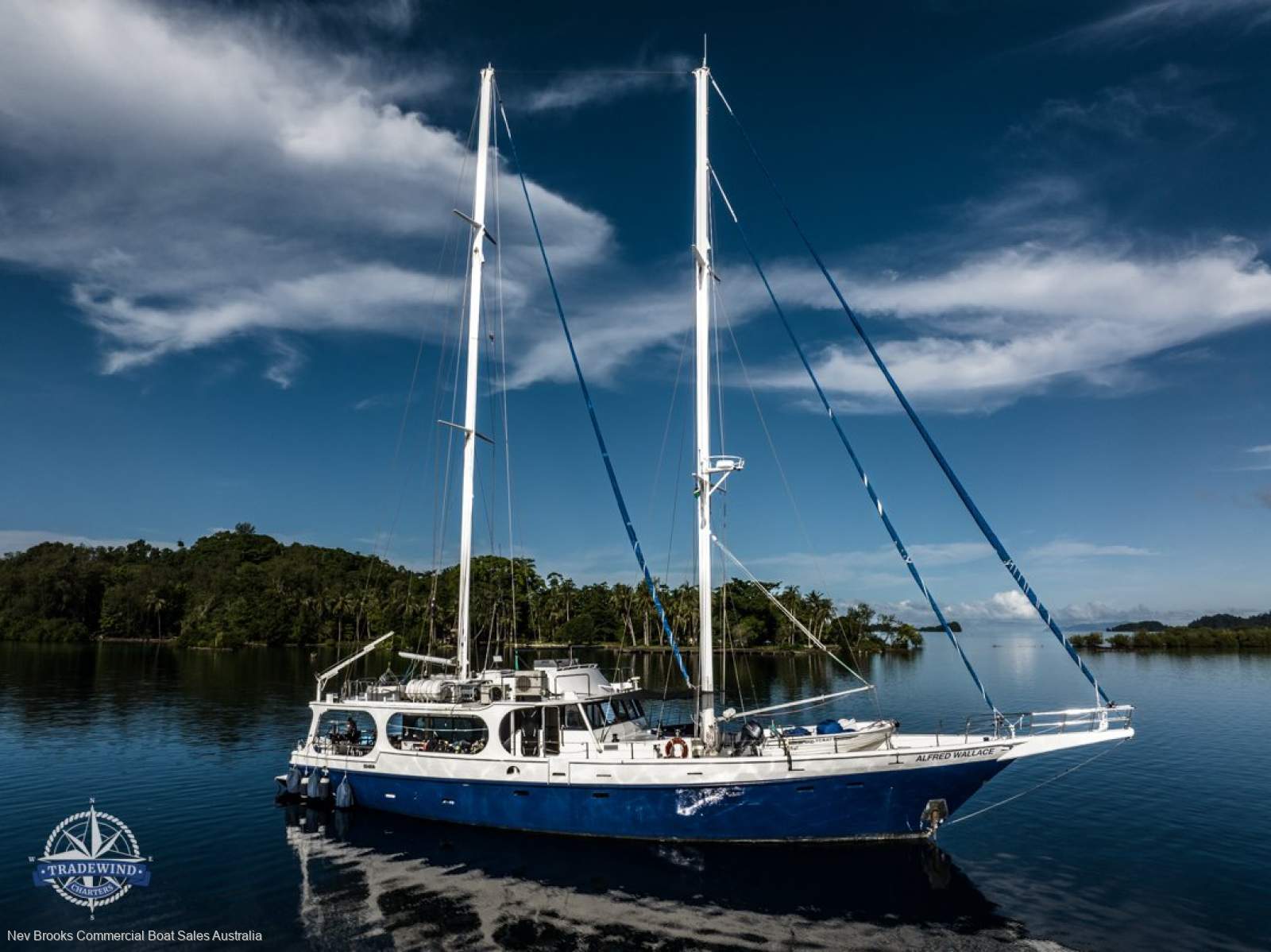 Expedition / Charter Vessel
