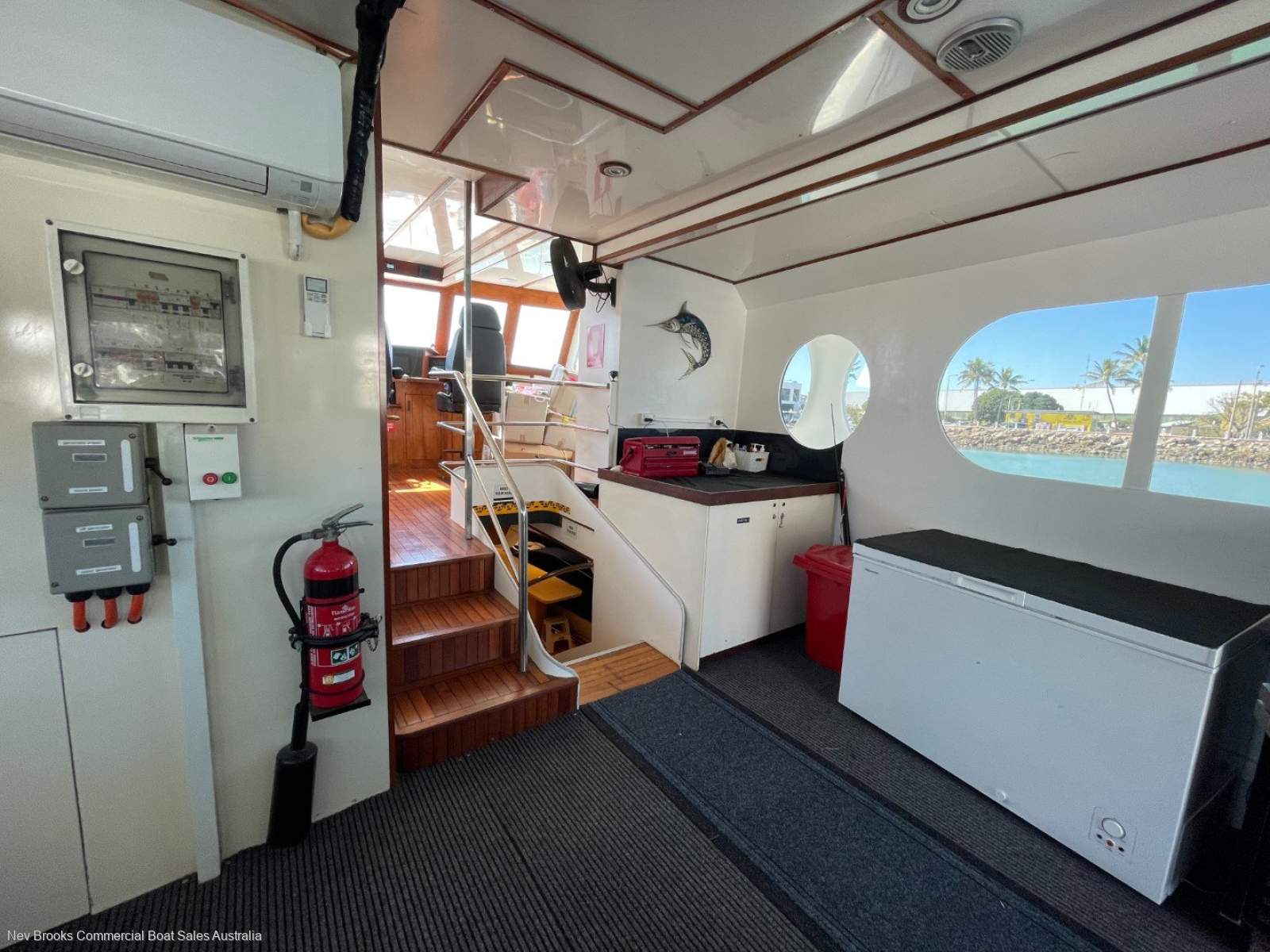 Expedition / Charter Vessel