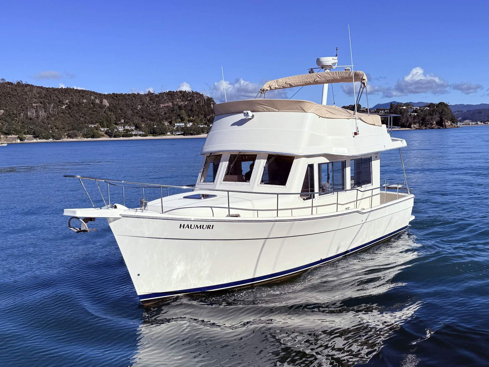Mainship 34 Trawler