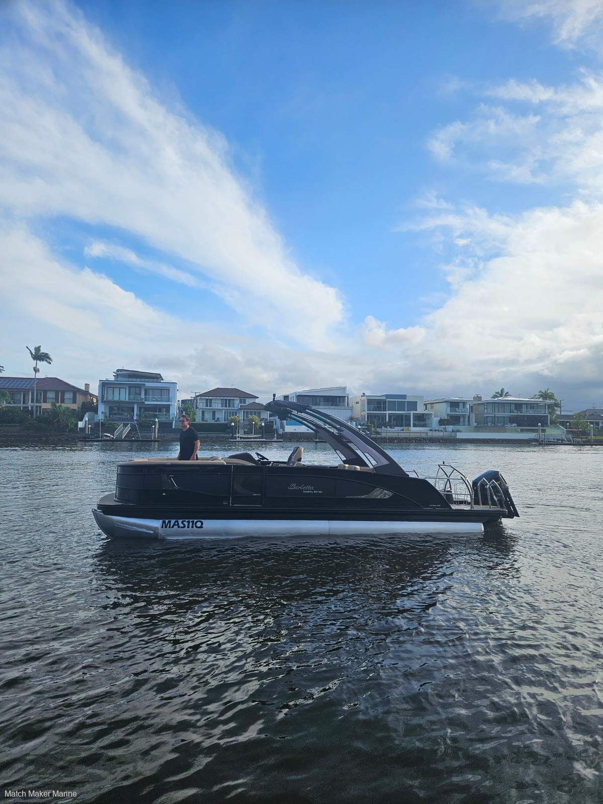 Barletta Pontoon Boats Lusso - Coastal Edition