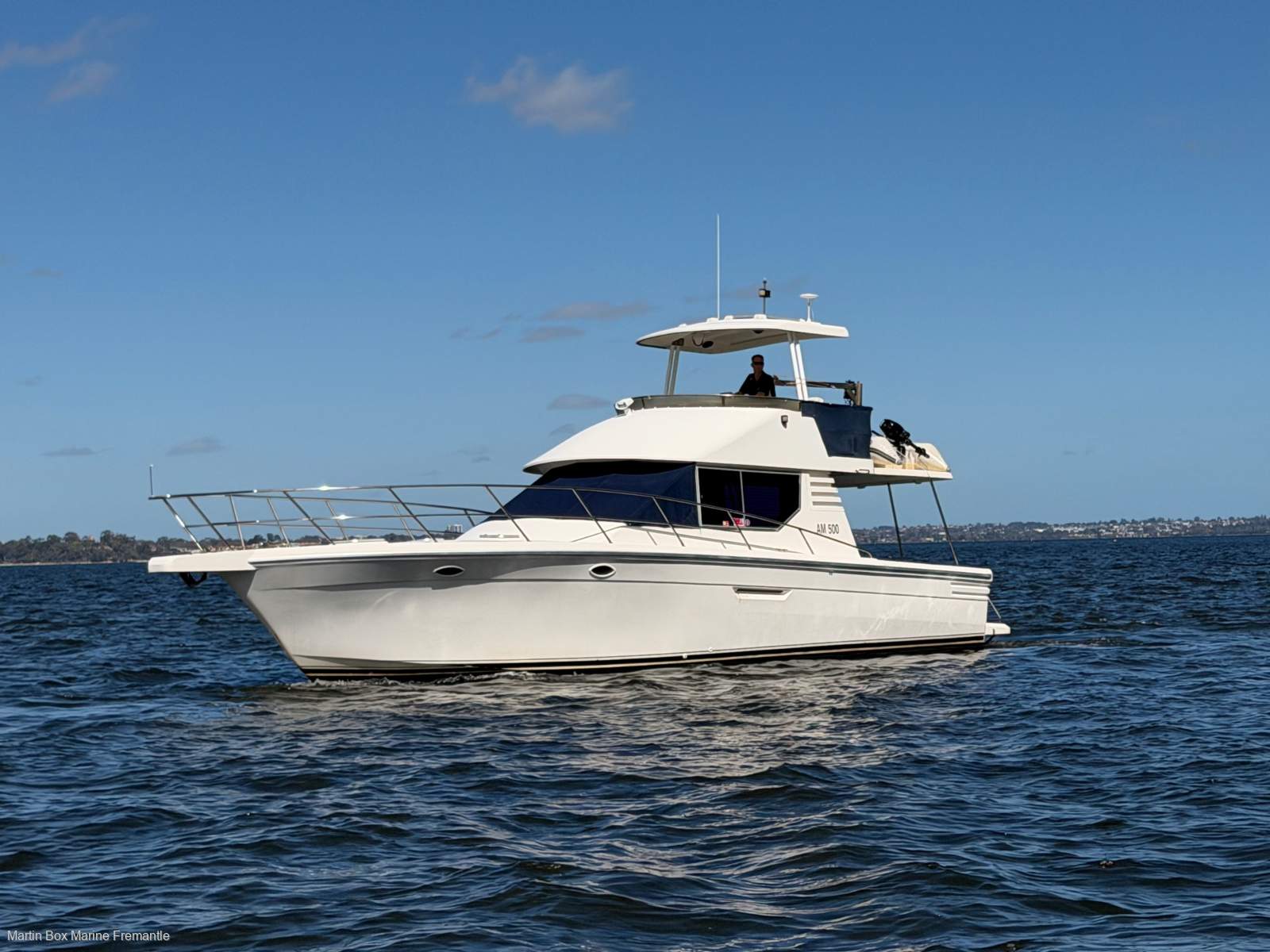 Northshore 42 Flybridge Cruiser with Bow Thruster
