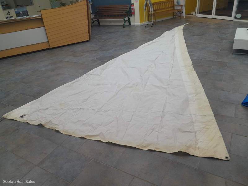 7.9 m Dacron jib