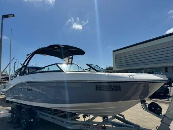 Sea Ray 230 SPX