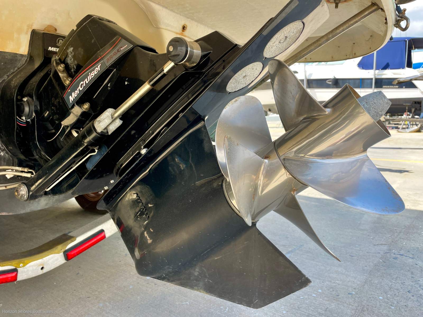 Mustang 2800 SportsCruiser Series II - 58 Hour 350HP Repower | $55K Boat Only