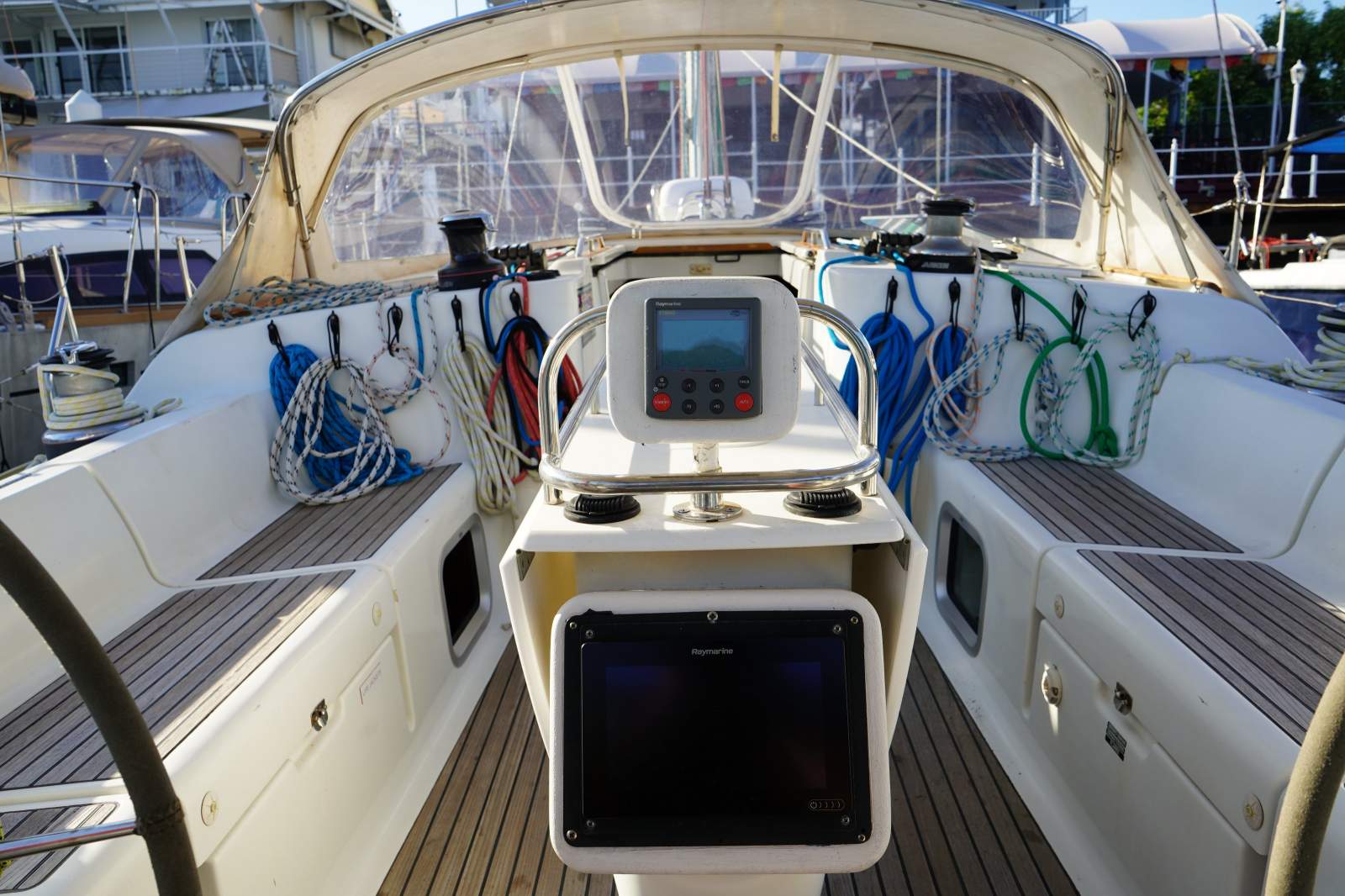 Jeanneau Sun Odyssey 43