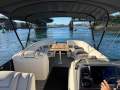 Bennington Pontoon Boat R 27