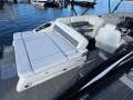 Bennington Pontoon Boat R 27