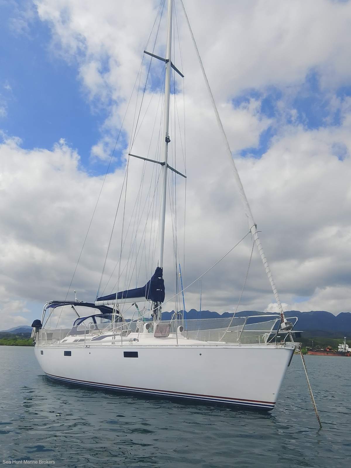 Beneteau Oceanis 430 - 3 Cabin Cruiser