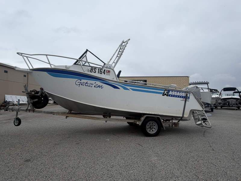 Assassin 520 Runabout