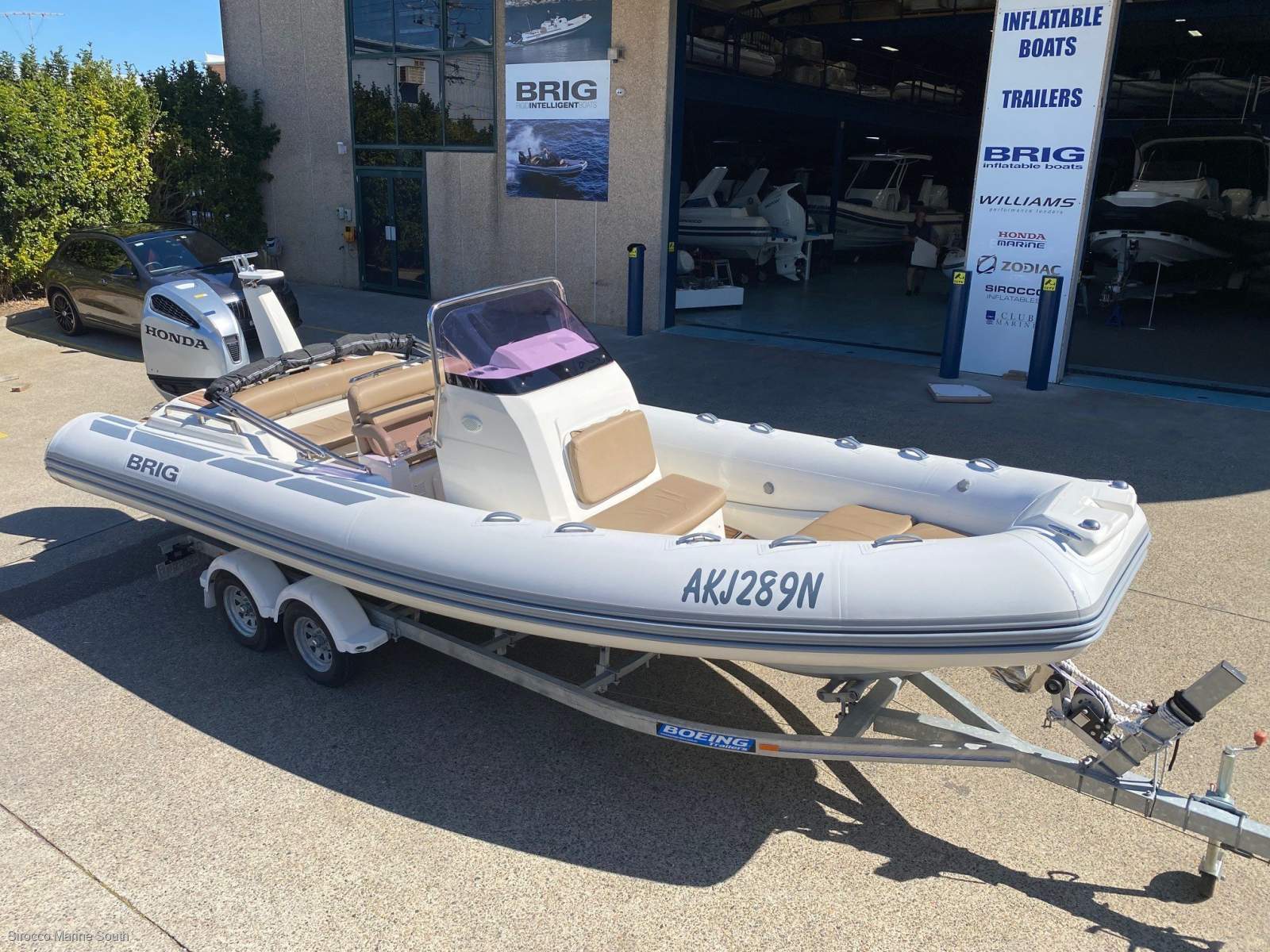 Brig Eagle 670 Fibreglass centre console rib with hypalon tubes