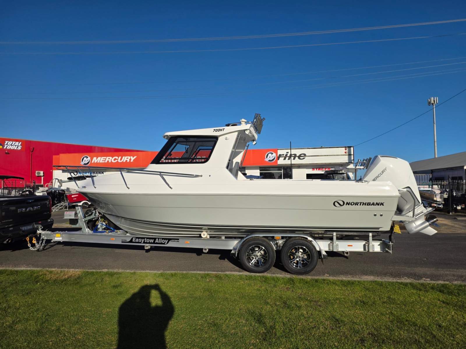 Northbank 700HT 700HT, 300hp Mercury Verado & Easytow alloy trailer