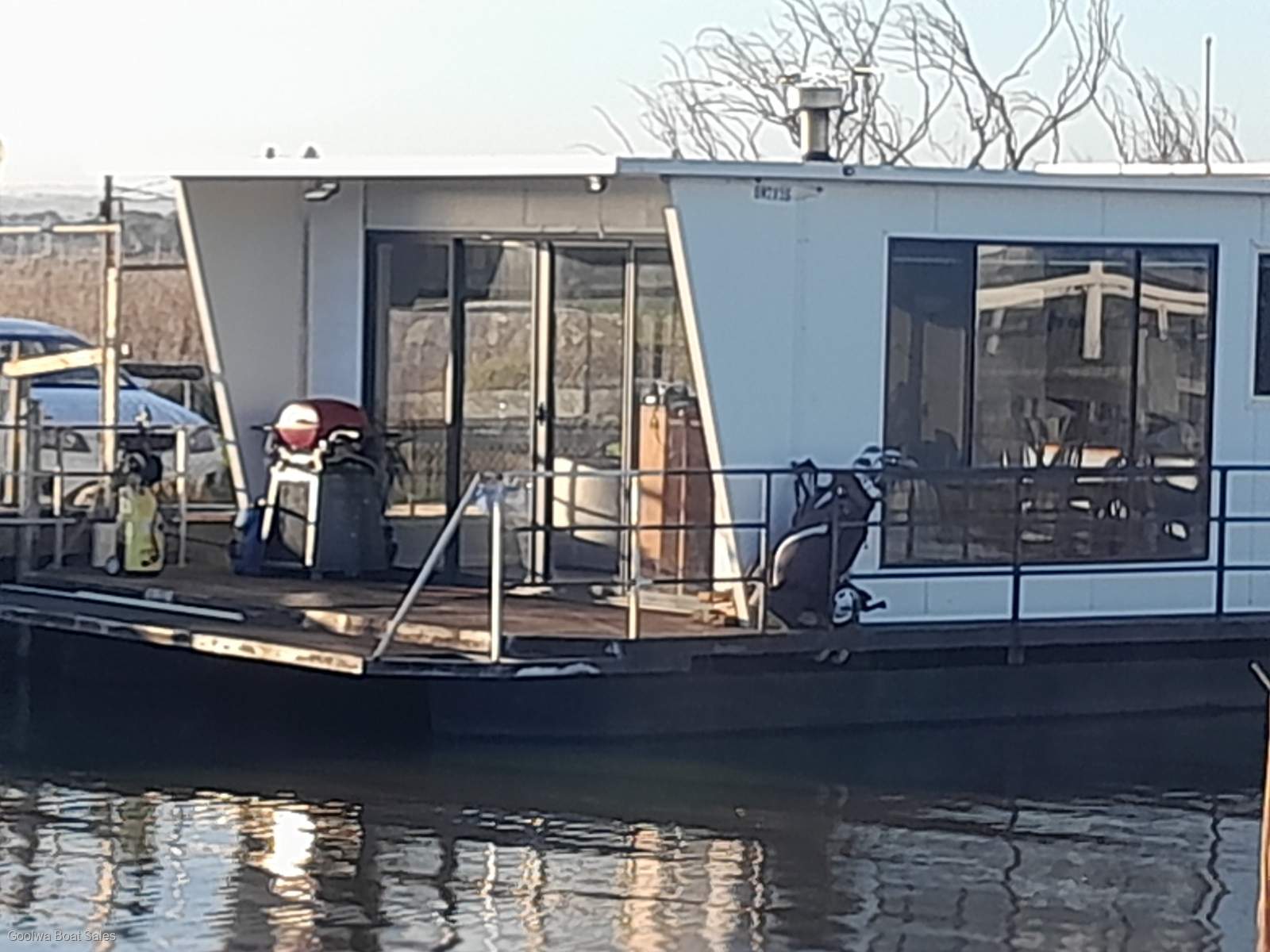 Murray Bridge Houseboats 16M Custom