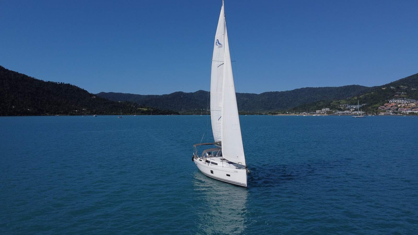 Hanse 388