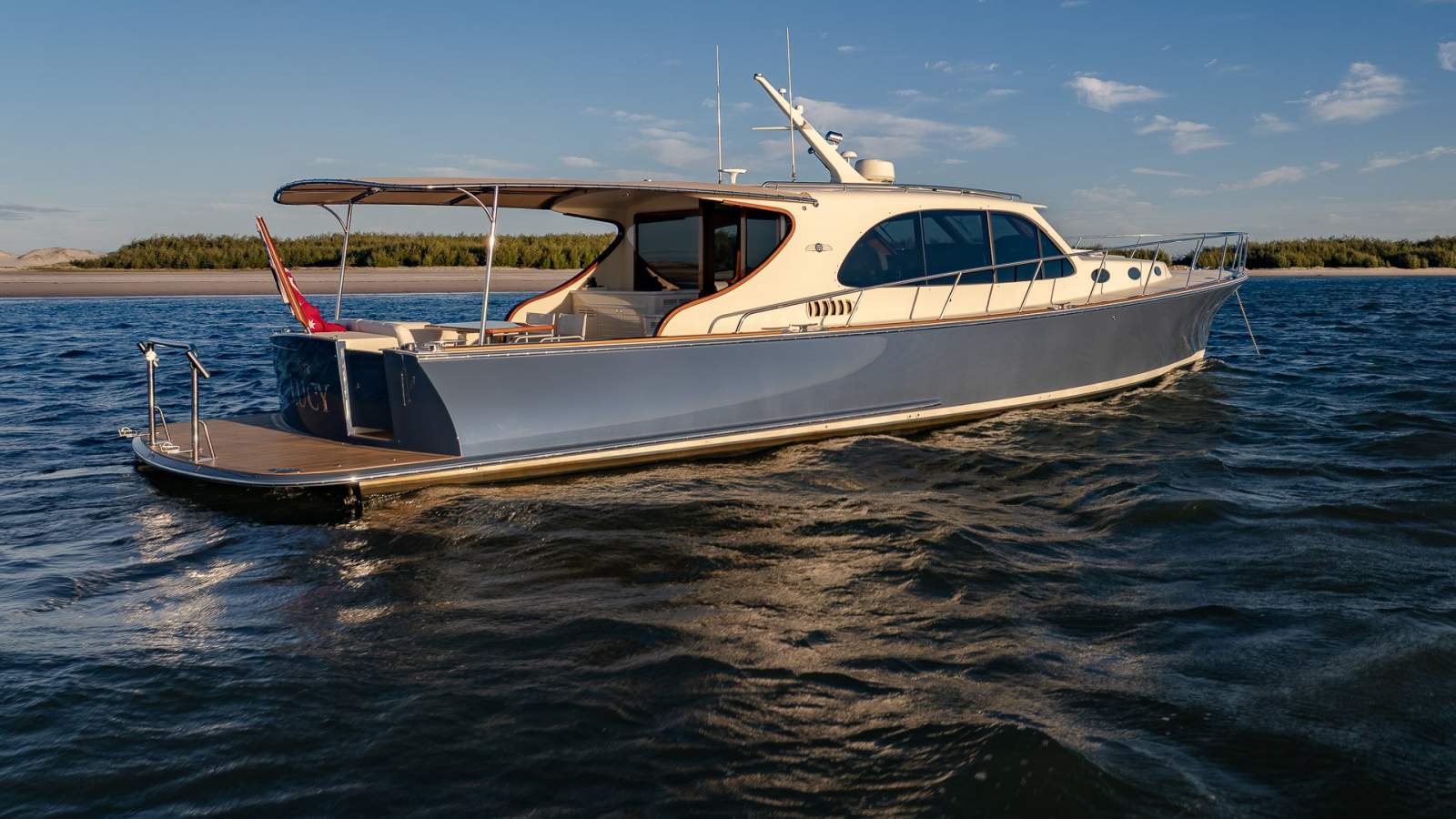 Palm Beach Motor Yachts 50 Sedan