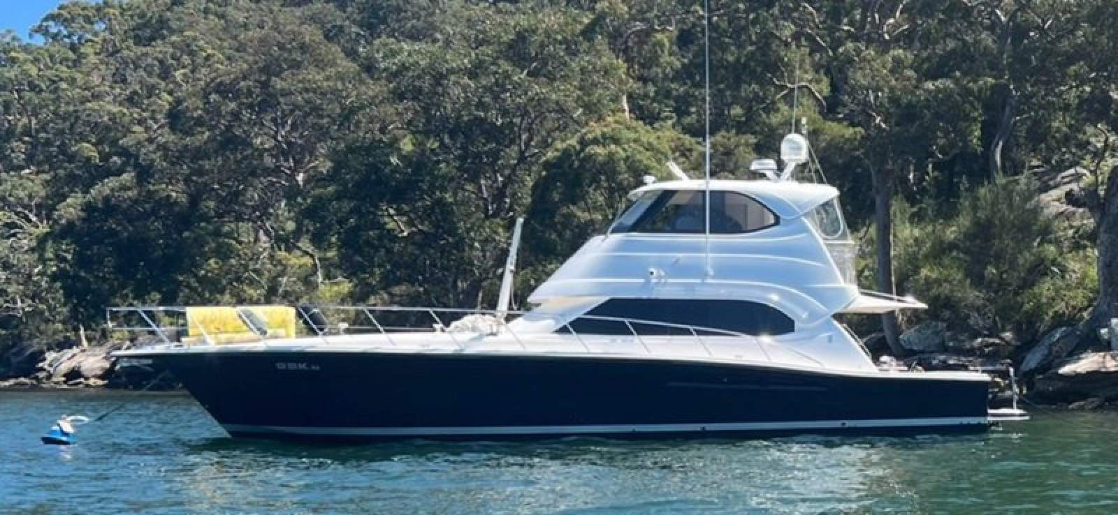Riviera 51 Enclosed Flybridge