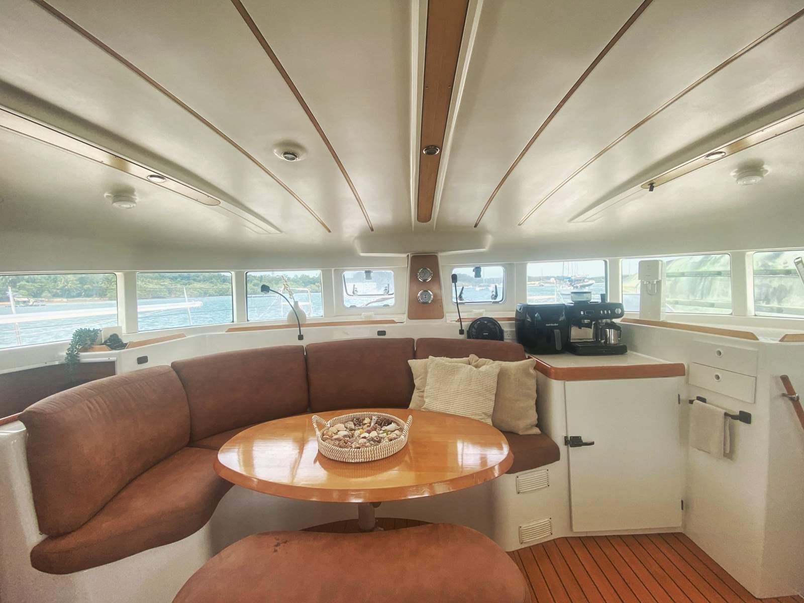 Lagoon 380