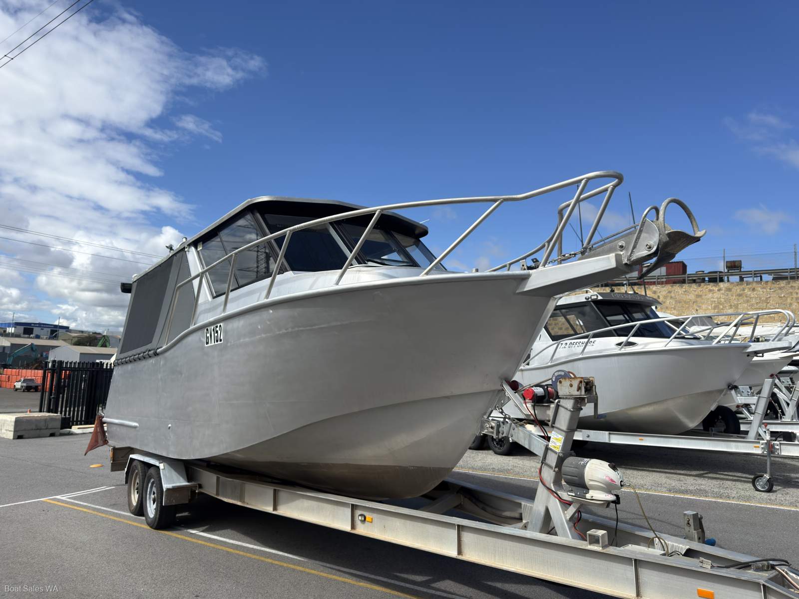 Custom Line 7.85 Hardtop 2022 MODEL TWIN 140 SUZUKI OUTBOARDS