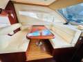 Majesty Yachts 50:Saloon Portside dinnete