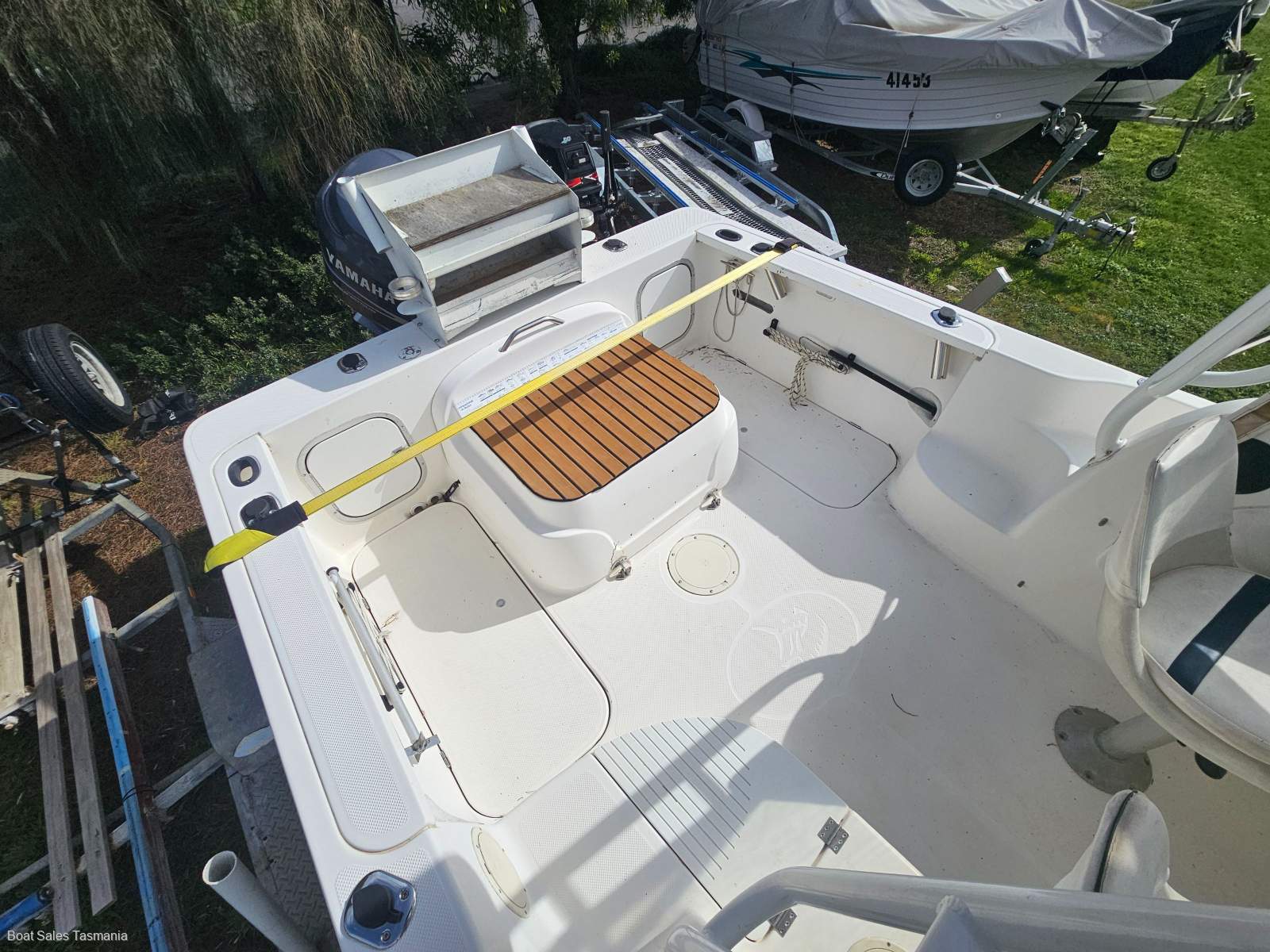 Bayliner 2002 Trophy Pro Walkaround with Hardtop