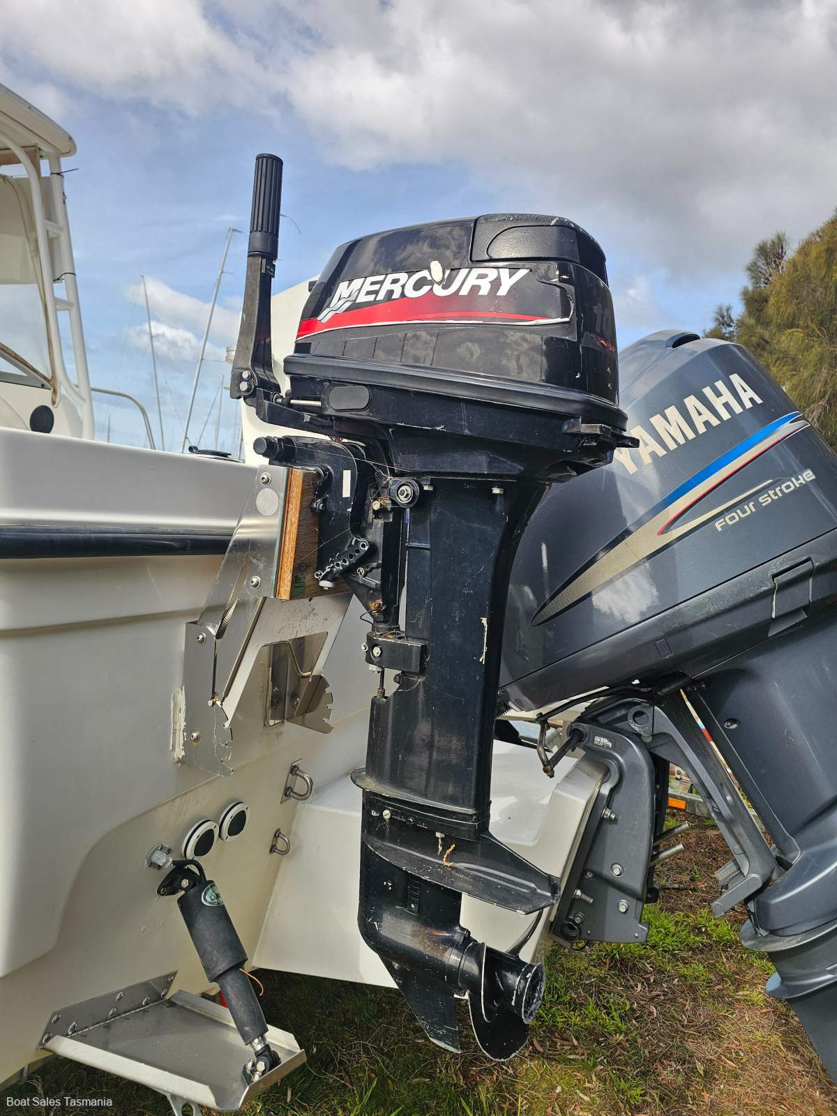 Bayliner 2002 Trophy Pro Walkaround with Hardtop