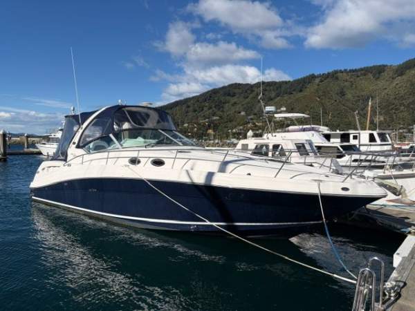 Sea Ray 375 Sundancer