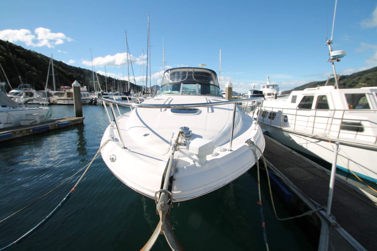 Sea Ray 375 Sundancer