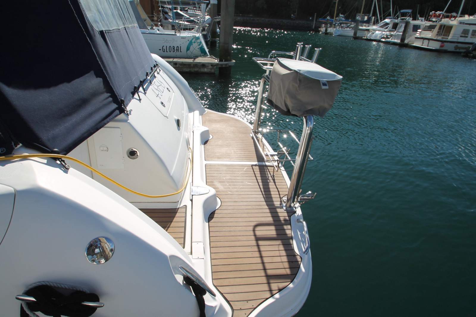 Sea Ray 375 Sundancer