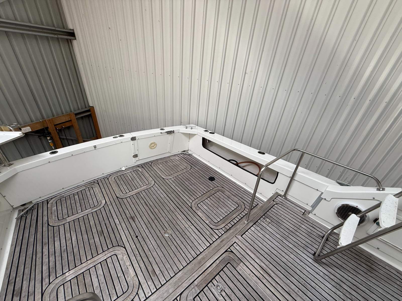 Bertram Caribbean 28 Flybridge 1987 Model Zoommmm