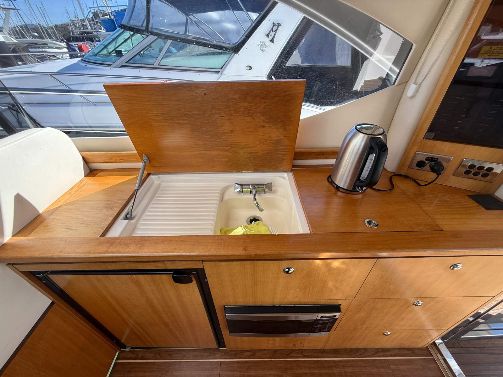Riviera 3600 Sport Yacht Alexandra
