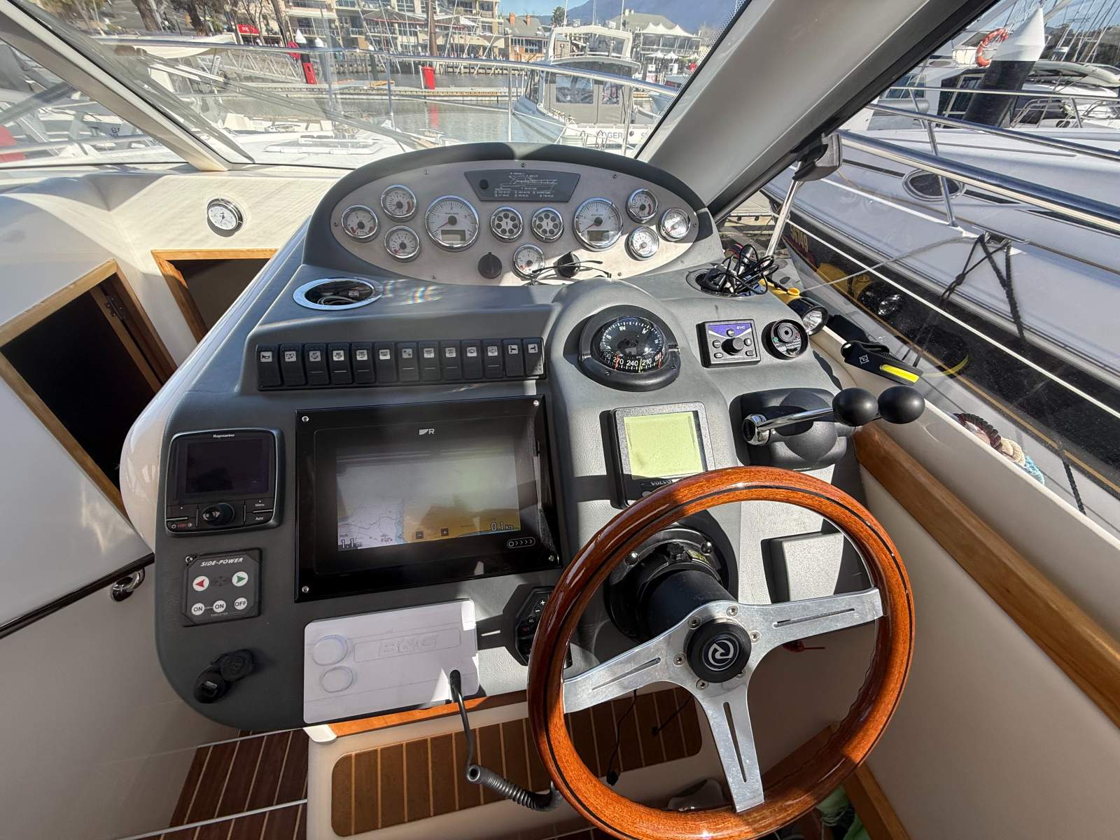 Riviera 3600 Sport Yacht Alexandra