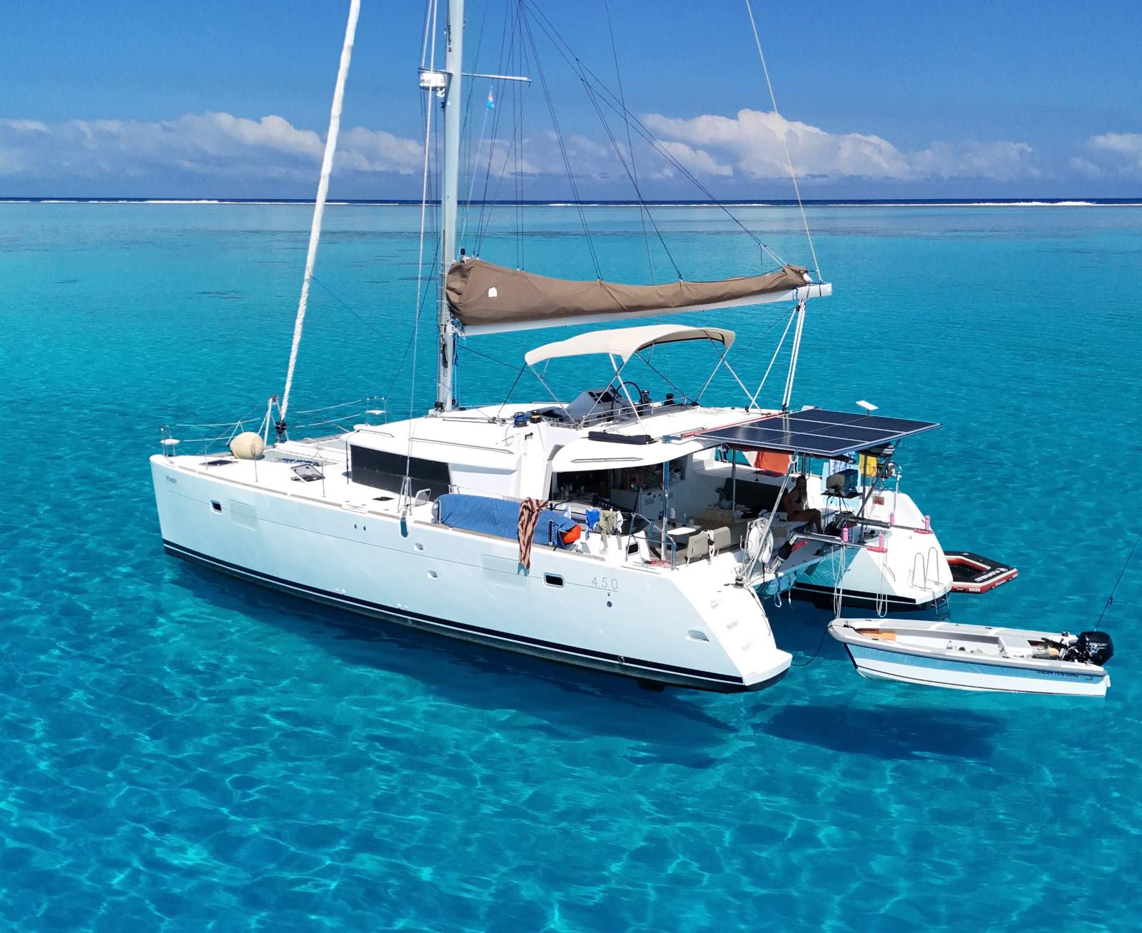 Lagoon 450 Flybridge 2015 turn key lagoon 450F