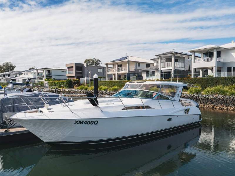 Riviera M400 Sports Cruiser