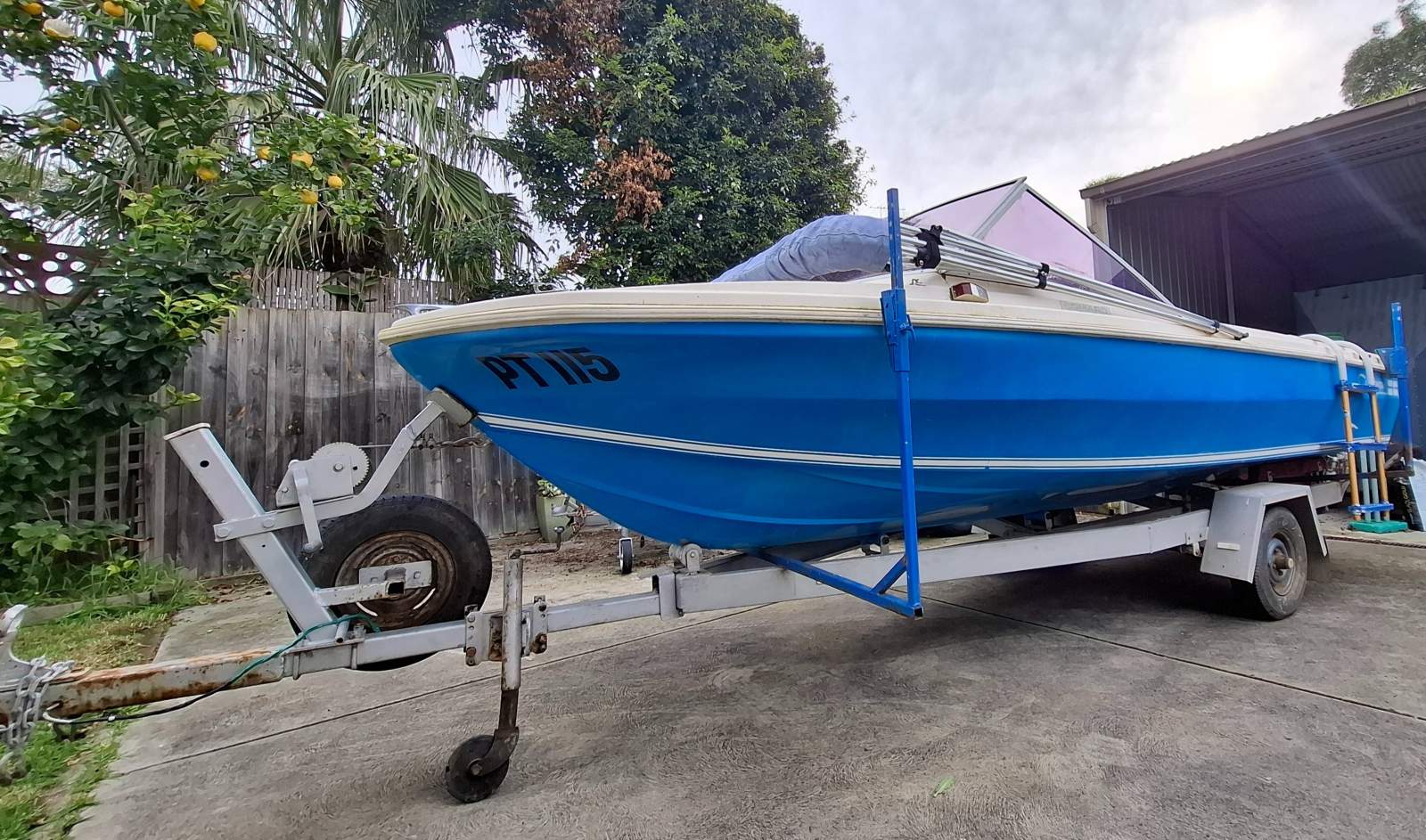 Caribbean 4.88m with trailer