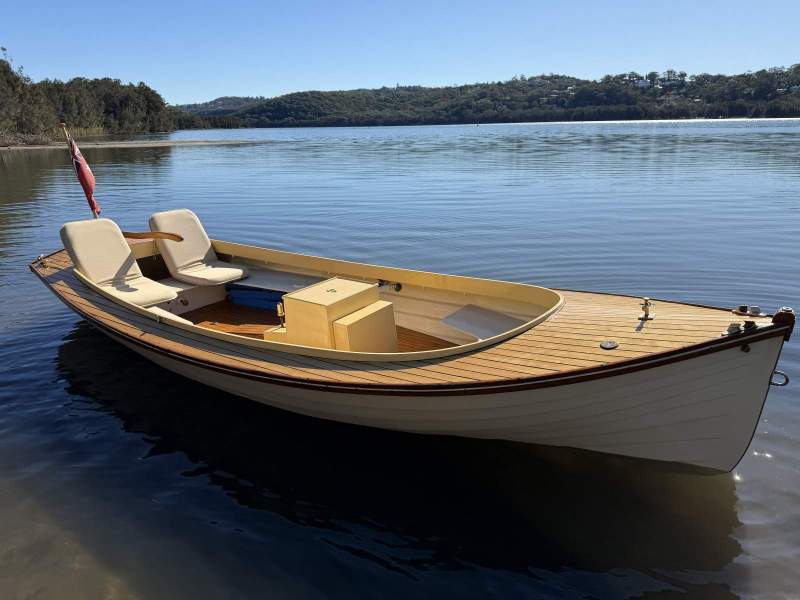 Classic Day Boat / Tender