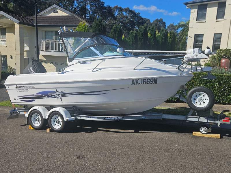Haines Hunter 565 Offshore