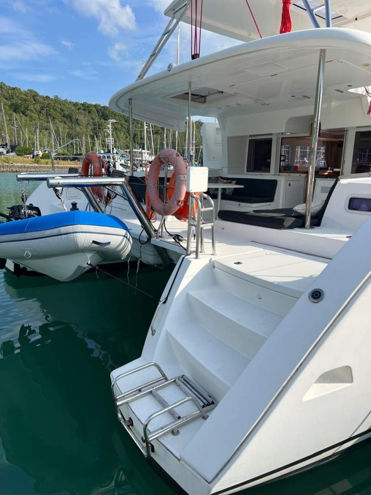 Lagoon 450F