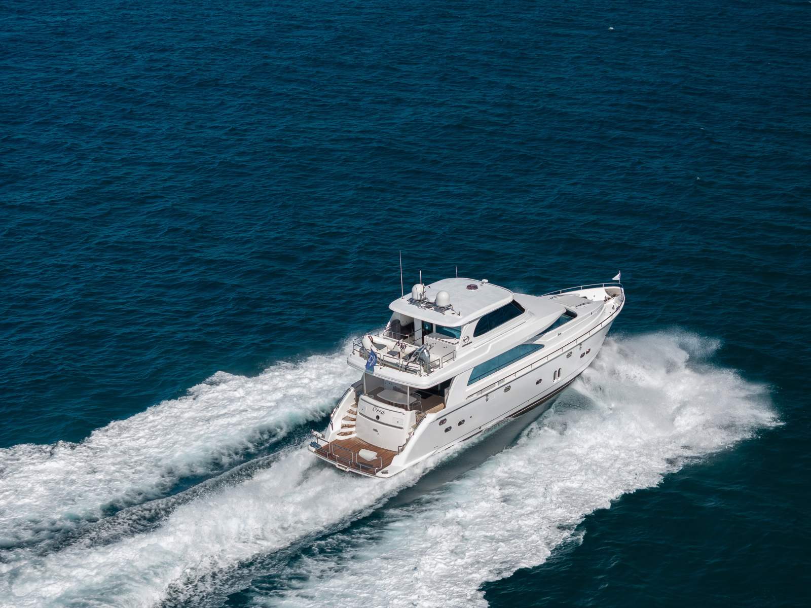 Horizon Yacht E73 Skylounge