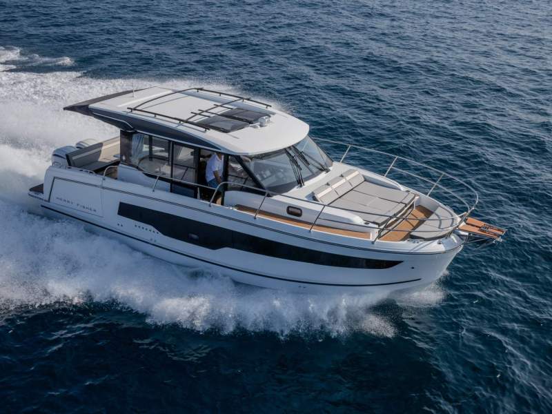 Jeanneau Merry Fisher 1095 Coupe Series 2