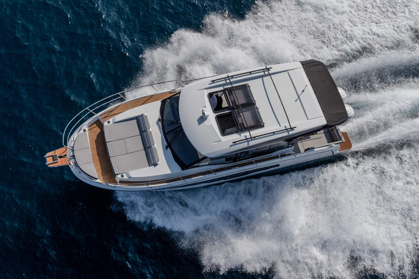 New Jeanneau Merry Fisher 1095 Coupe Series 2