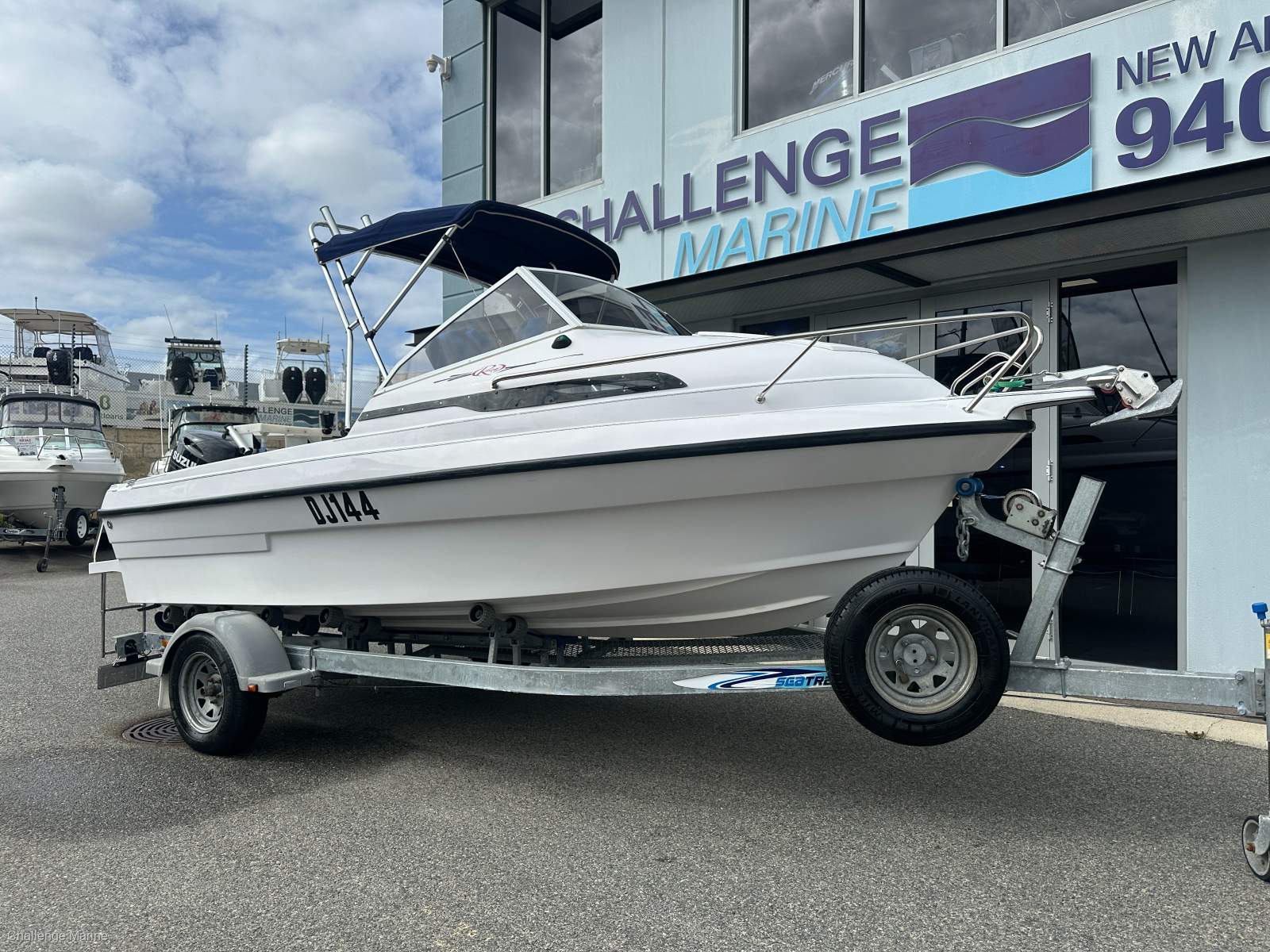 Revival 525 Cuddy - Owned by a mature aged man and it shows