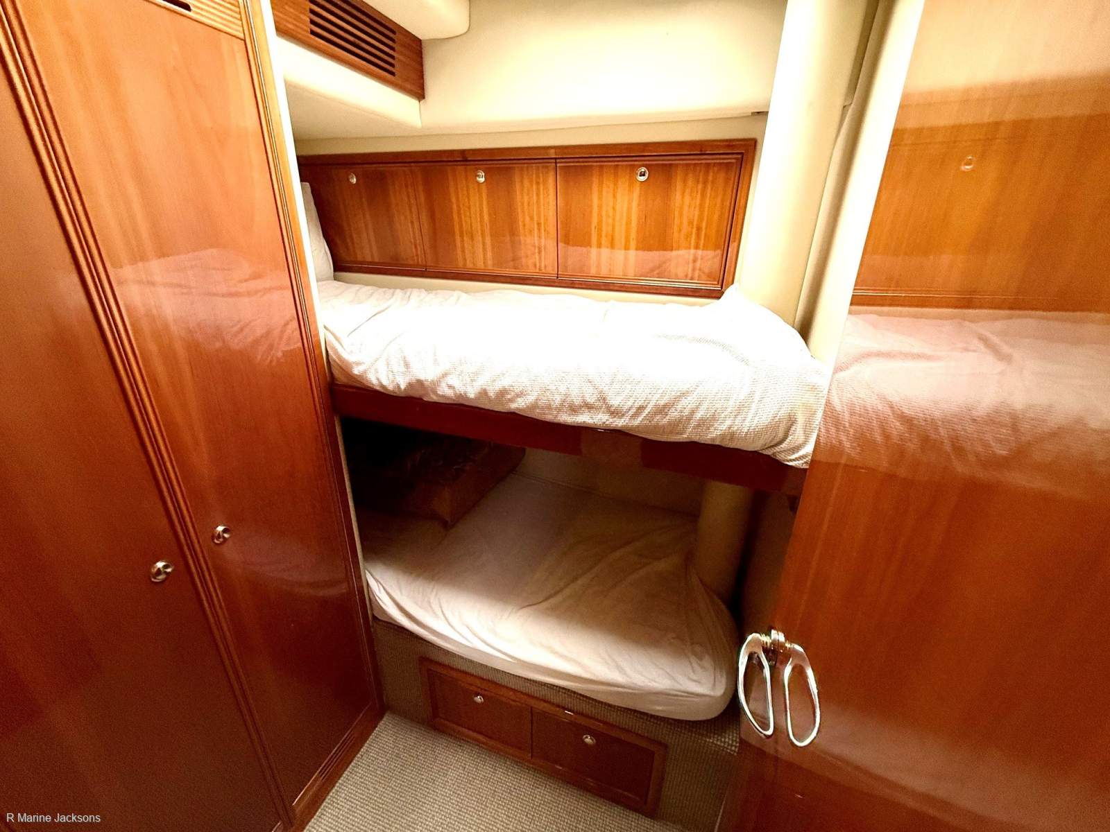  Riviera 47 Enclosed Flybridge Boat Brokers of Tasmania