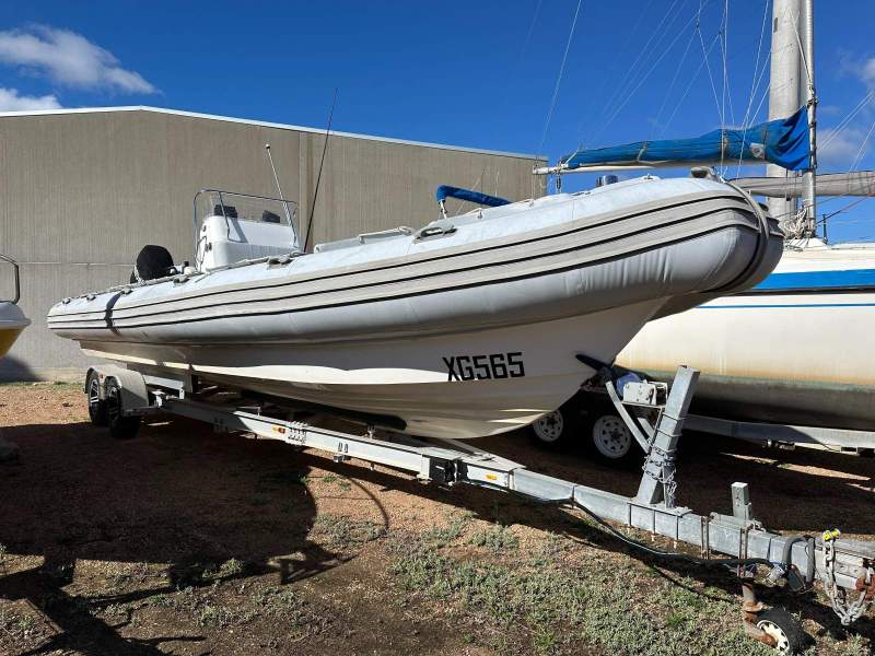 Stingray 9.5 RIB