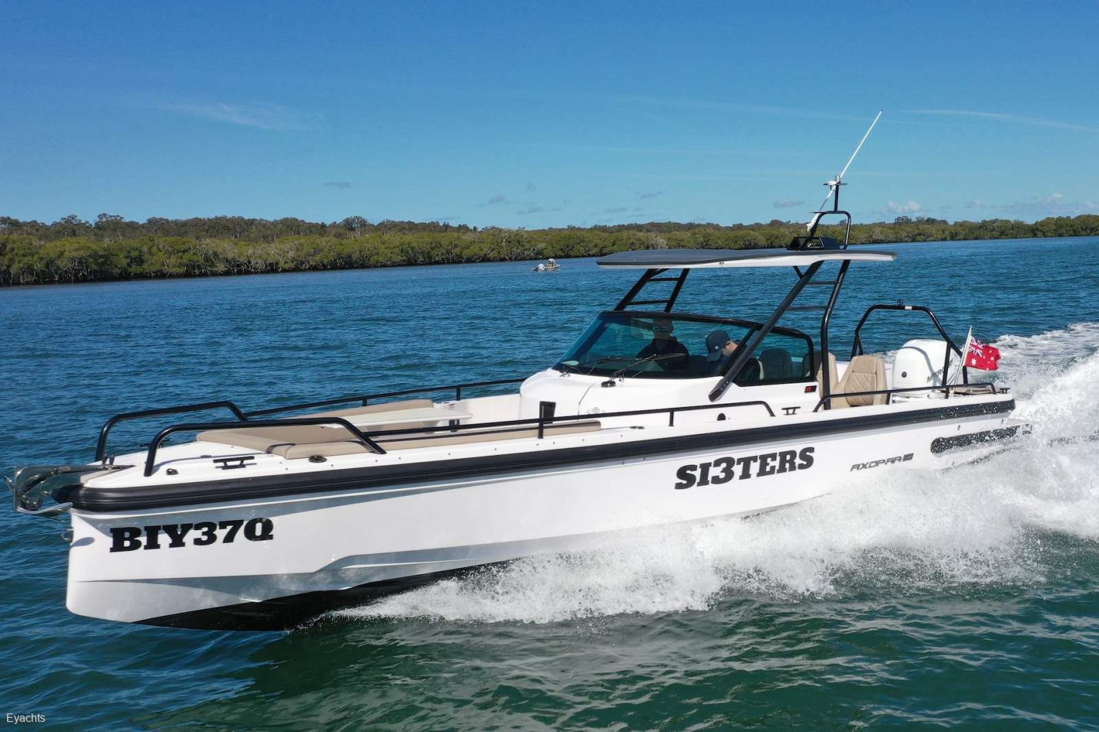 Axopar 28 T-Top