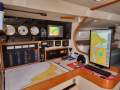 Deerfoot 50:NAV STATION and MAIN DC SWITCHBOARD