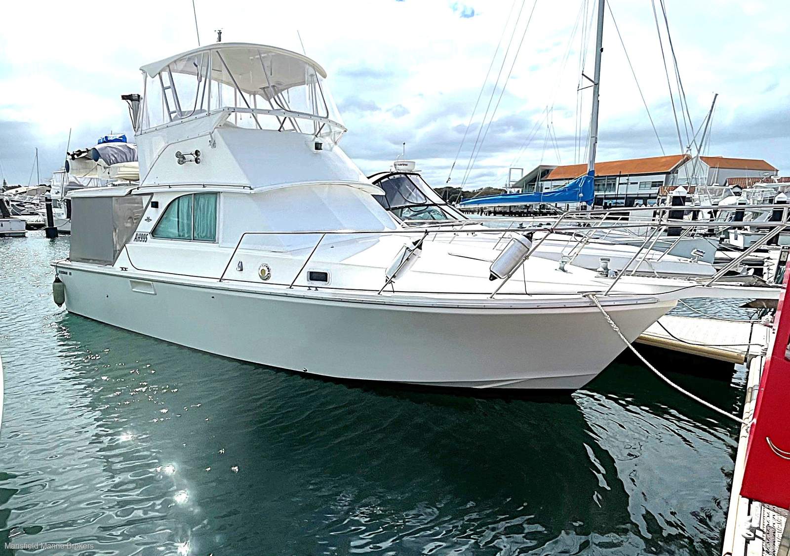 Caribbean 35 Flybridge Cruiser Mk II Bertram Repowered
