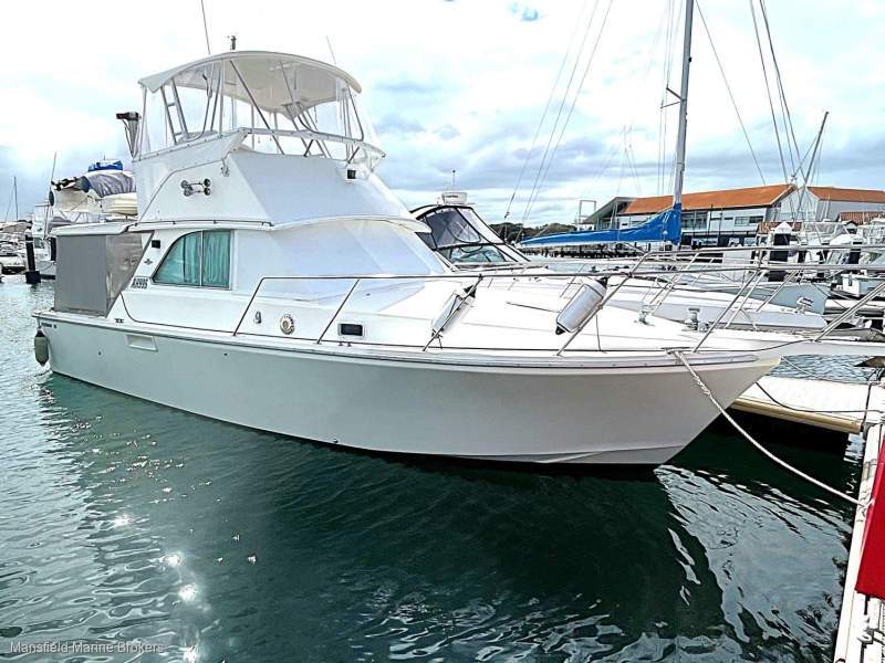 Caribbean 35 Flybridge Cruiser Mk II Bertram Repowered