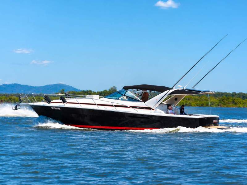 Riviera 4000 Offshore Platinum