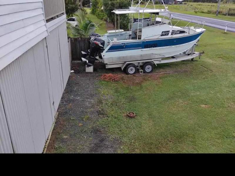 Cairns Custom Craft 6.5 Half Cabin Cat