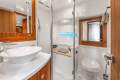 Riviera 6000 Sport Yacht